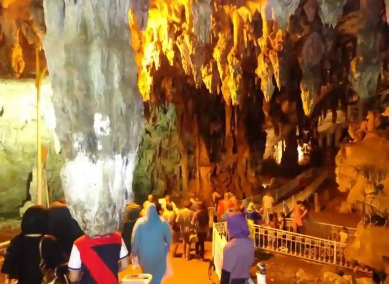 Grottes de Beni Add : voyage au centre de la terre près de Tlemcen